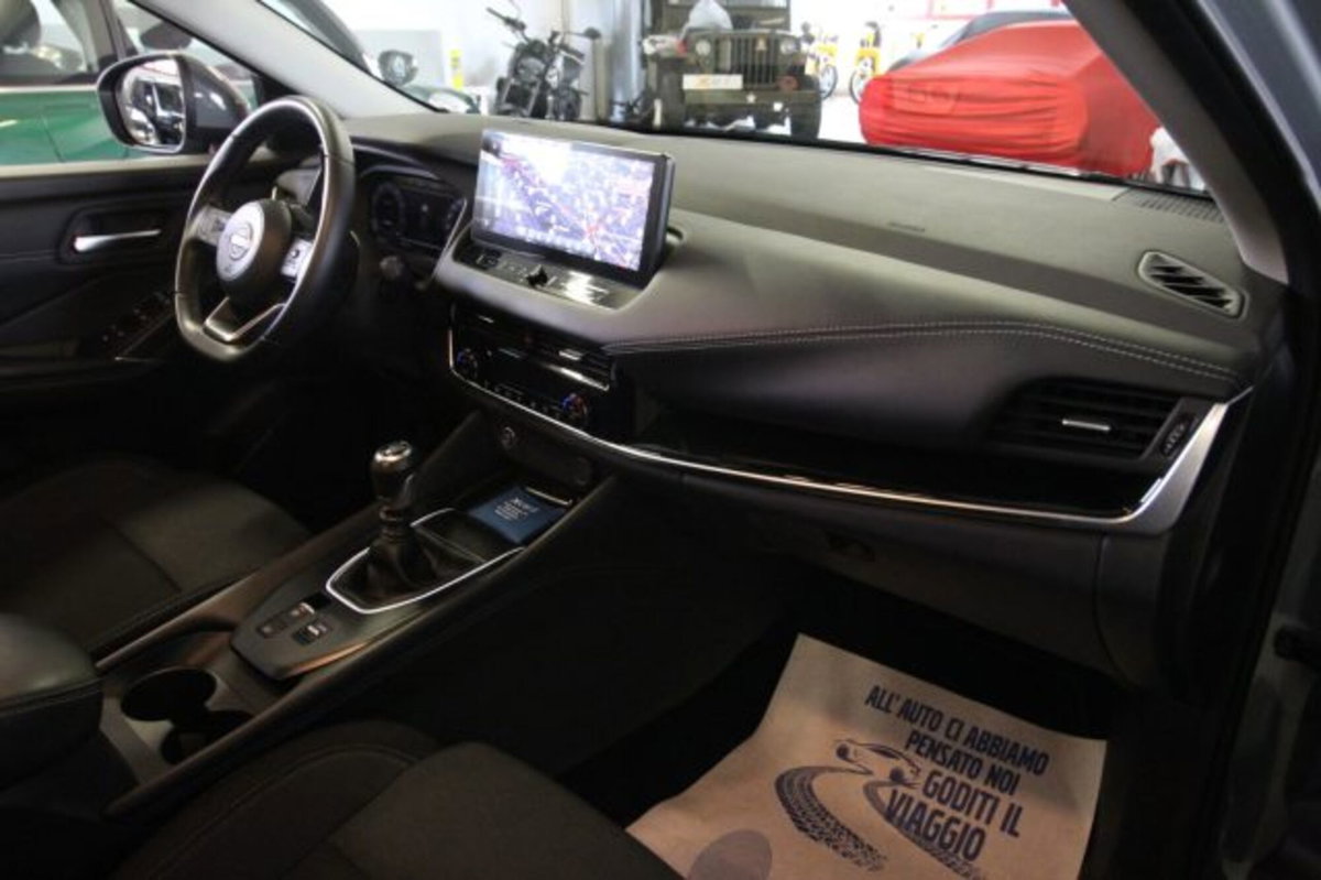Nissan Qashqai 1.3 mhev N-Connecta 2wd 140cv (10)