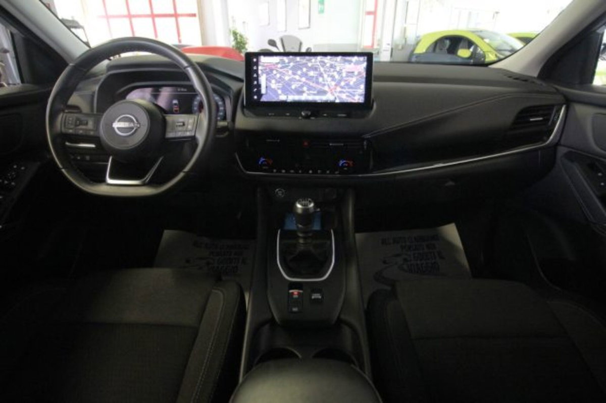 Nissan Qashqai 1.3 mhev N-Connecta 2wd 140cv (11)
