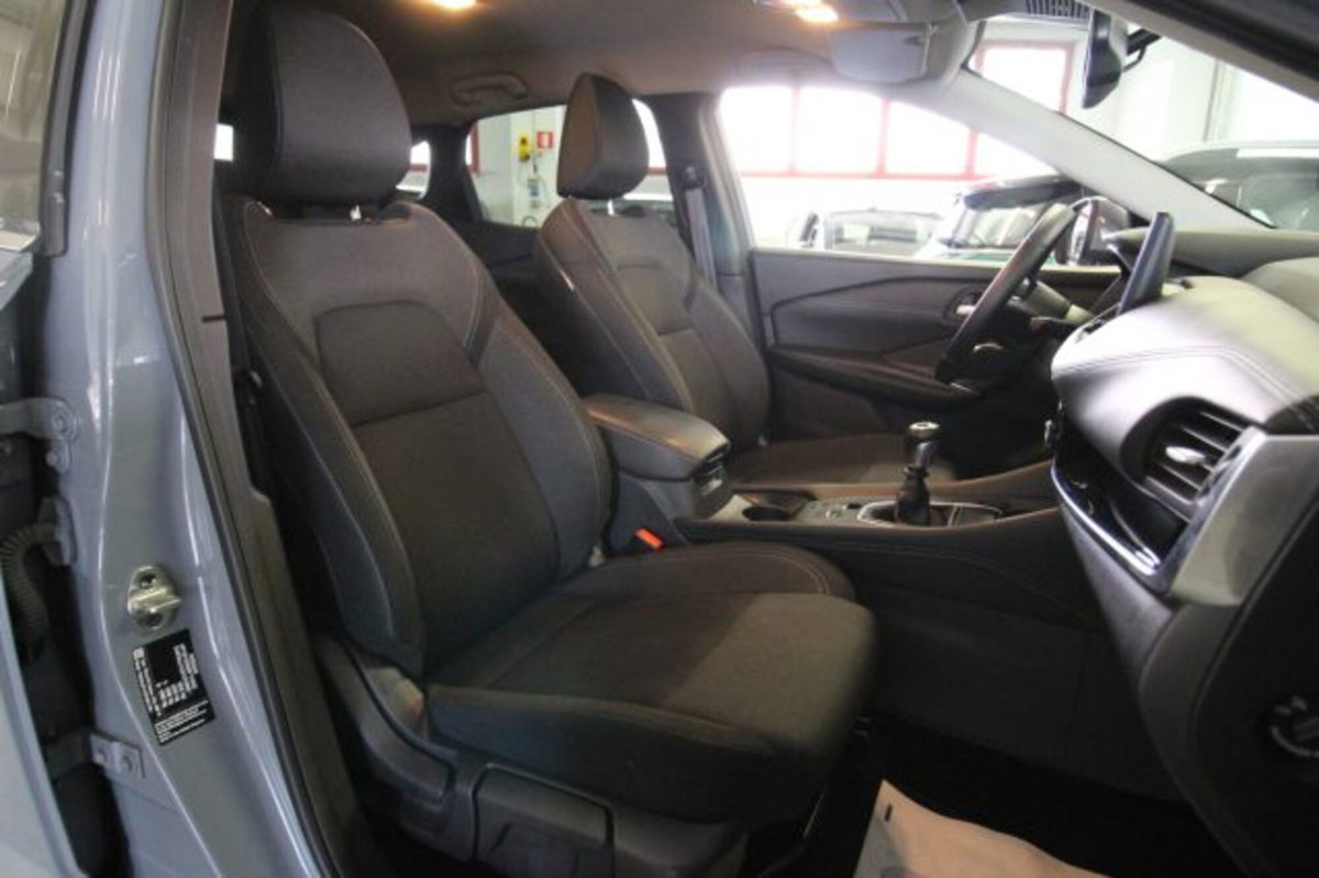 Nissan Qashqai 1.3 mhev N-Connecta 2wd 140cv (20)