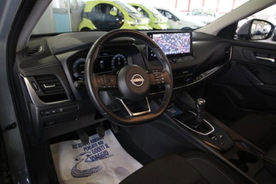 Nissan Qashqai 1.3 mhev N-Connecta 2wd 140cv (7)