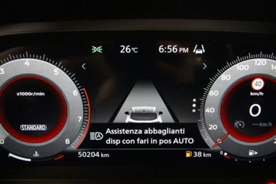 Nissan Qashqai 1.3 mhev N-Connecta 2wd 140cv (8)