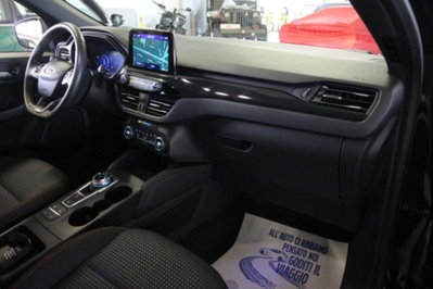 Ford Kuga 2.5 Plug In Hybrid 225 CV CVT 2WD ST-Line (10)