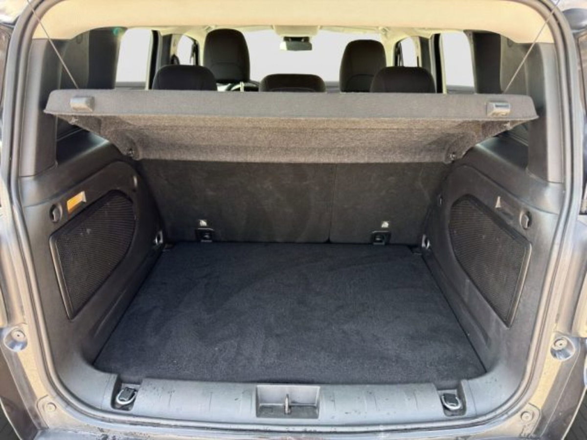 Jeep Renegade 1.6 Mjt 120 CV Limited (14)
