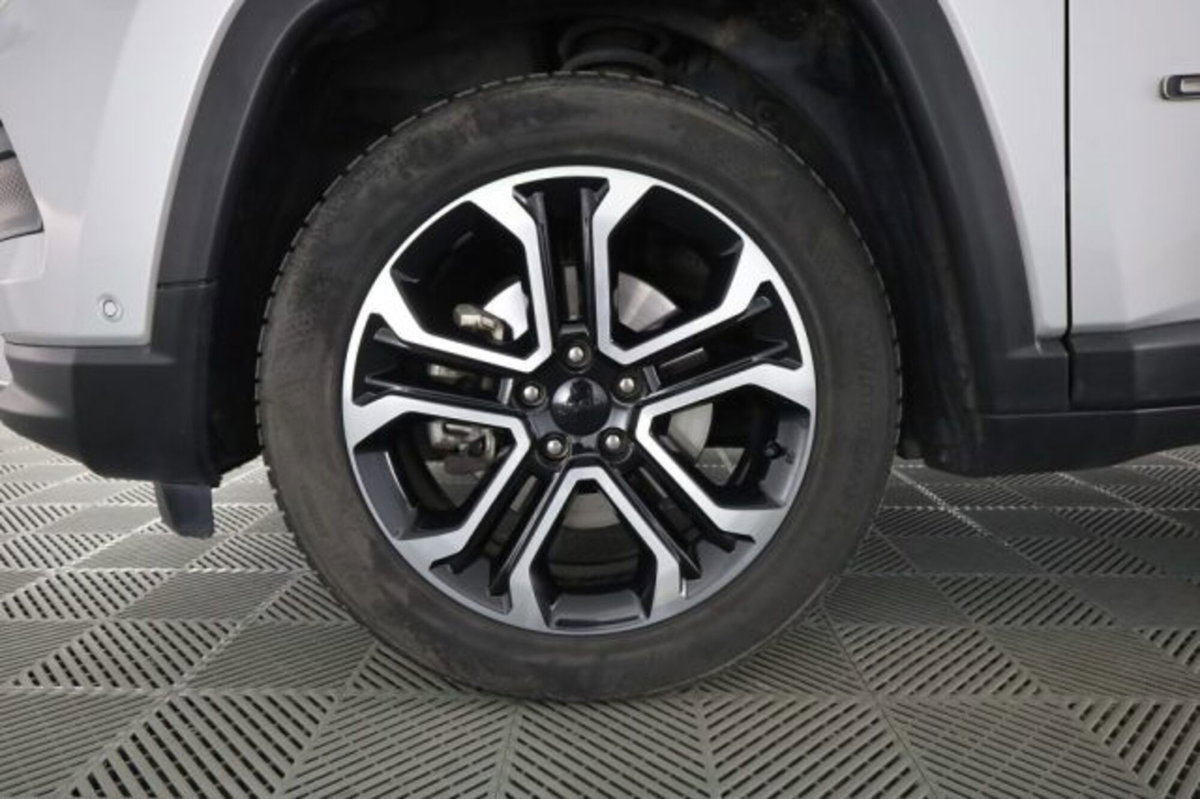 Jeep Compass 1.6 Multijet II 2WD Limited (8)