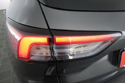 Ford Kuga 2.5 Plug In Hybrid 225 CV CVT 2WD ST-Line (10)