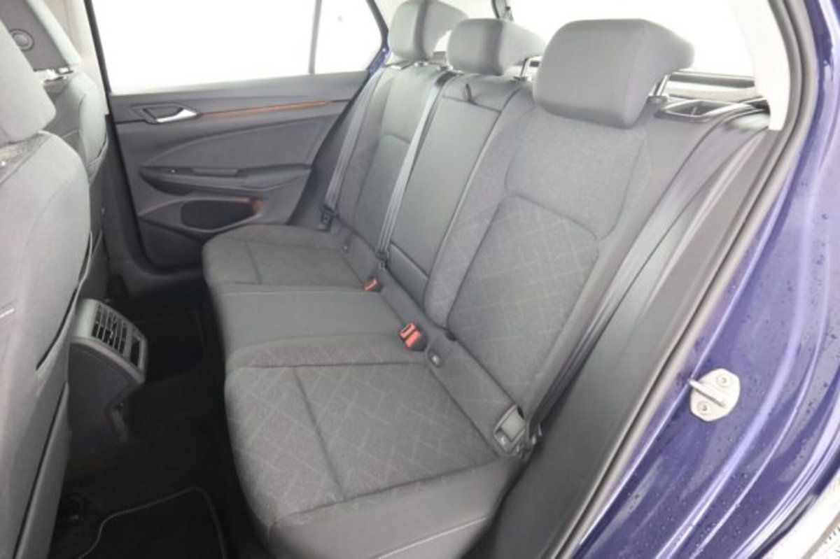 Volkswagen Golf 1.0 TSI EVO Life (3)