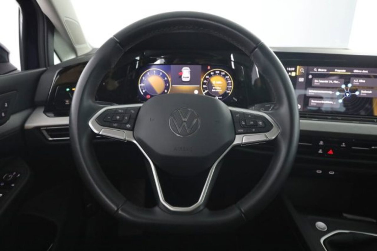 Volkswagen Golf 1.0 TSI EVO Life (5)