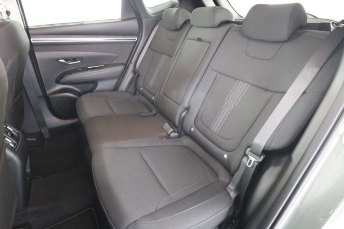 Hyundai Tucson 1.6 t-gdi 48V Exellence 2wd dct (3)