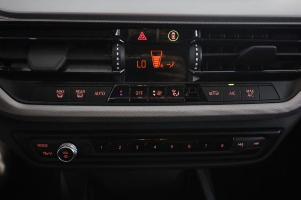 BMW Serie 1 116d 2.0 116CV cat 5 porte.It DPF (13)