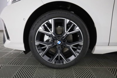 BMW Serie 1 120 48V MSport Design auto (8)
