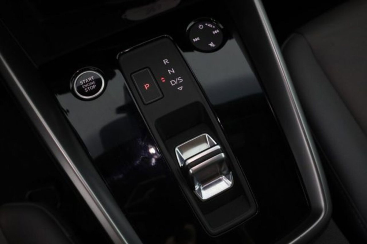 Audi A3 Sportback 30 TDI S tronic Business Advanced (13)