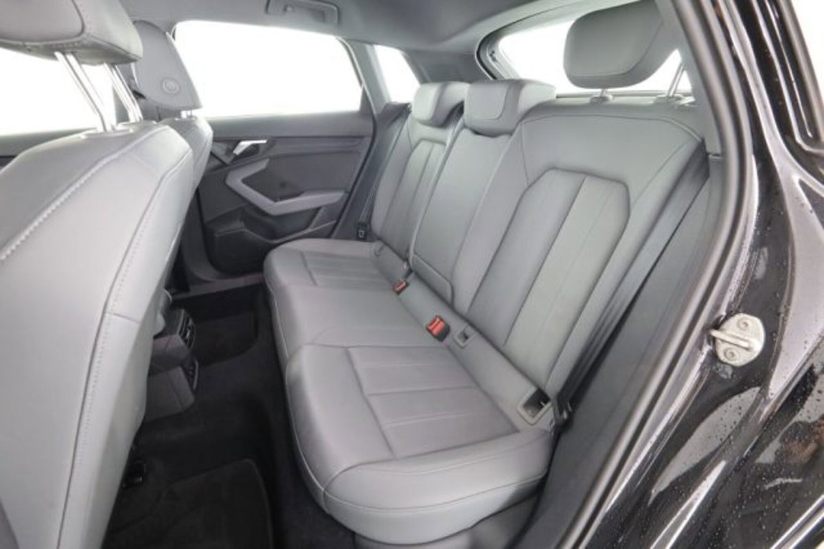 Audi A3 Sportback 30 TDI S tronic Business Advanced (3)