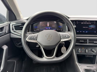 Volkswagen Polo 1.0 tsi Life 95cv (13)