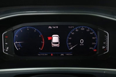 Volkswagen T-Roc 1.0 tsi Style 115cv (7)