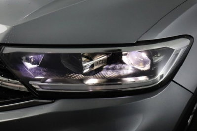 Volkswagen T-Roc 1.0 tsi Style 115cv (9)