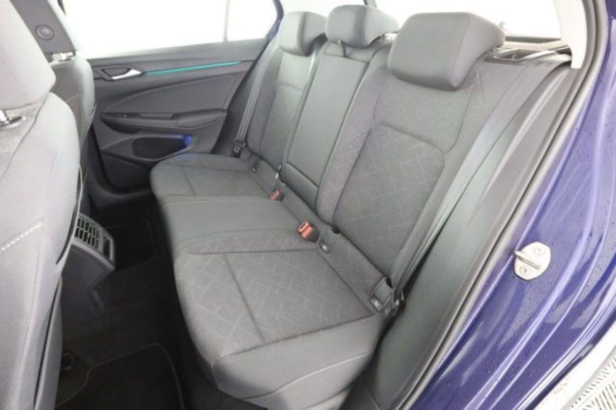 Volkswagen Golf 1.0 TSI EVO Life (3)