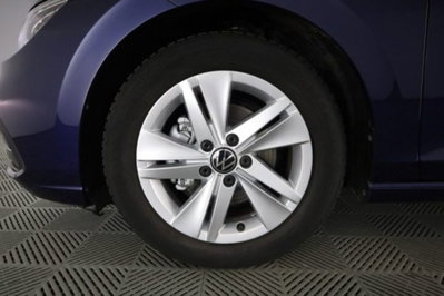 Volkswagen Golf 1.0 TSI EVO Life (8)