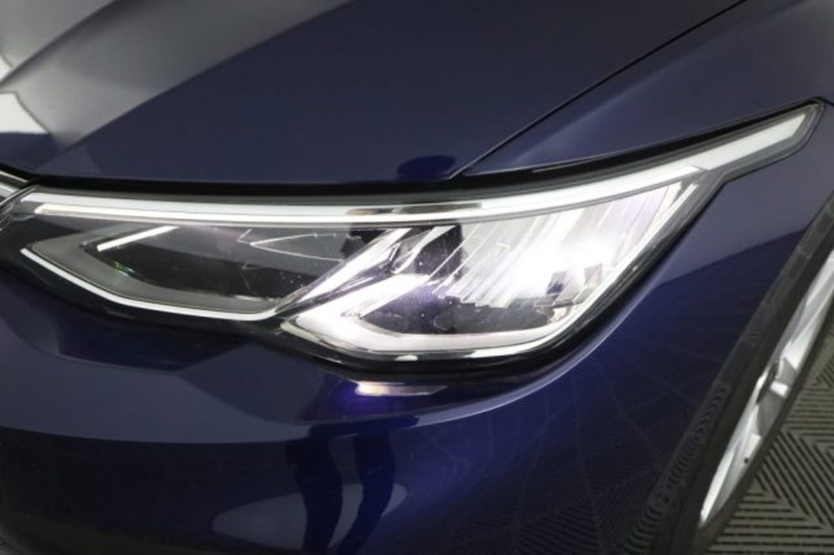 Volkswagen Golf 1.0 TSI EVO Life (9)