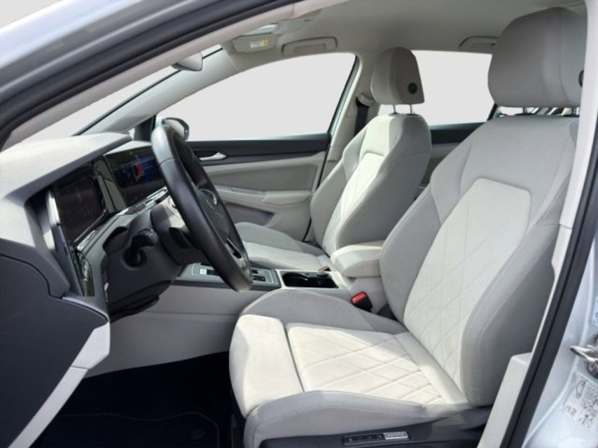Volkswagen Golf 1.5 eTSI 130 CV EVO ACT DSG Style (10)