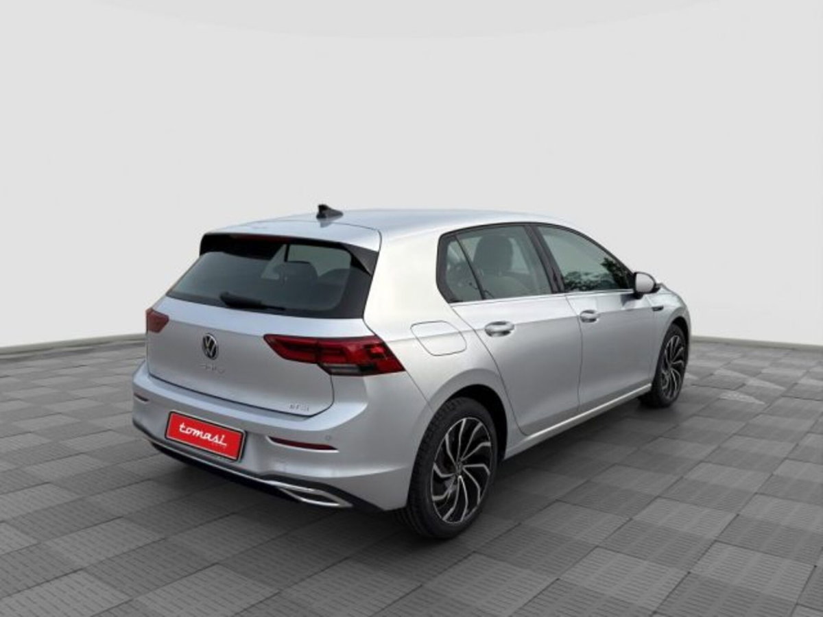 Volkswagen Golf 1.5 eTSI 130 CV EVO ACT DSG Style (5)