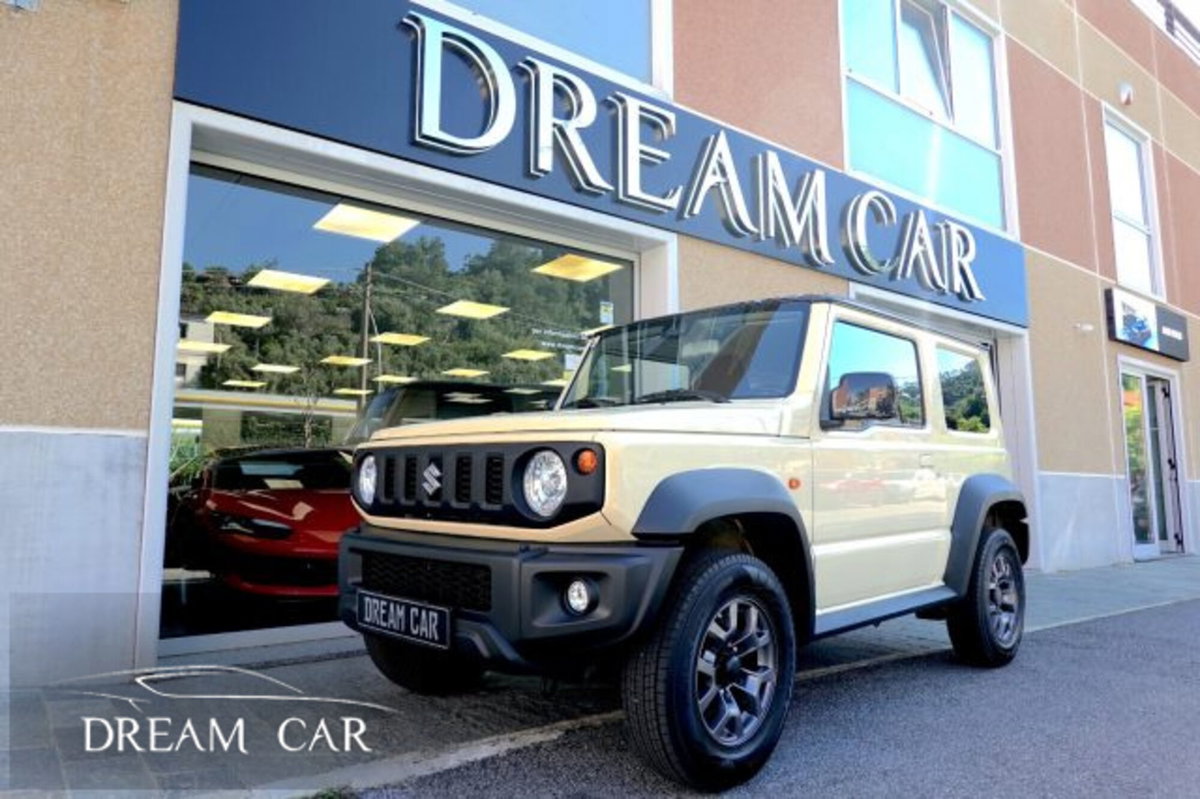 Suzuki Jimny 1.5 5MT Top