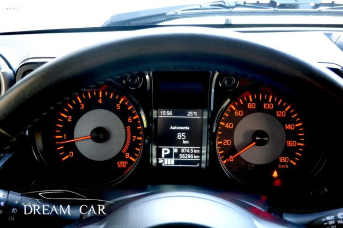 Suzuki Jimny 1.5 5MT Top (12)