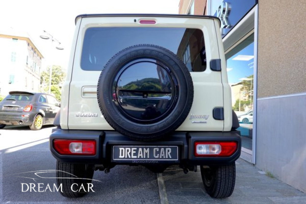 Suzuki Jimny 1.5 5MT Top (3)