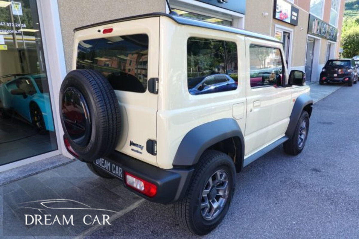 Suzuki Jimny 1.5 5MT Top (4)