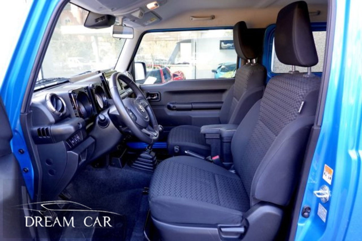 Suzuki Jimny 1.5 5MT Top (10)