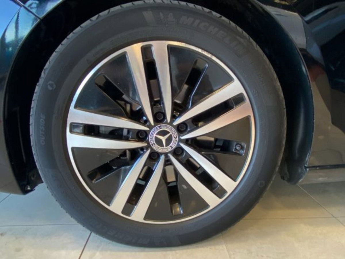 Mercedes-Benz Classe B 200 d Automatic Sport Plus (16)