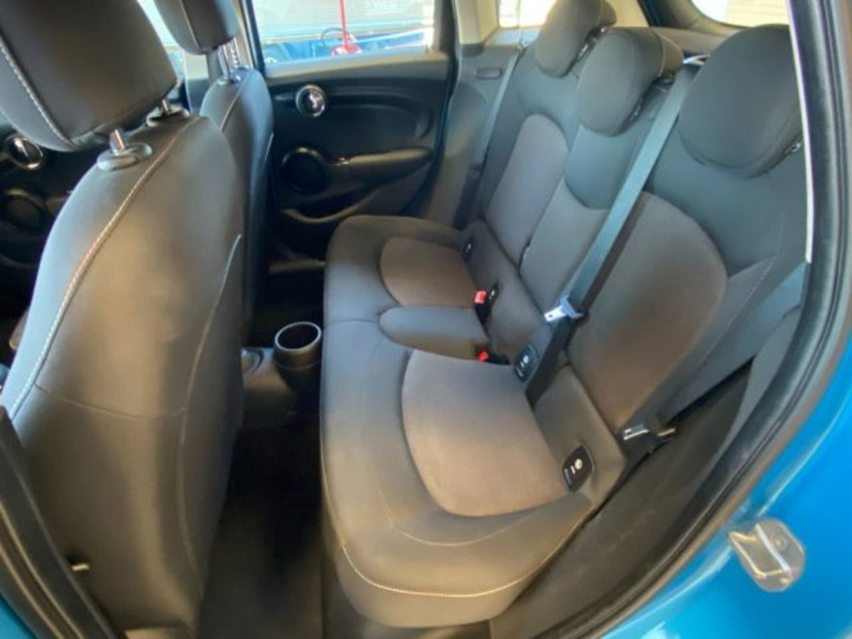 MINI Mini 1.5 Cooper 5 porte (10)