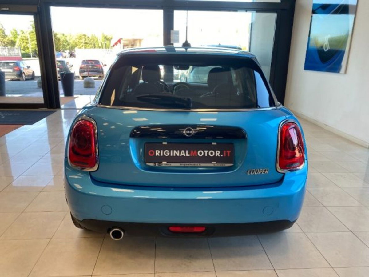 MINI Mini 1.5 Cooper 5 porte (4)
