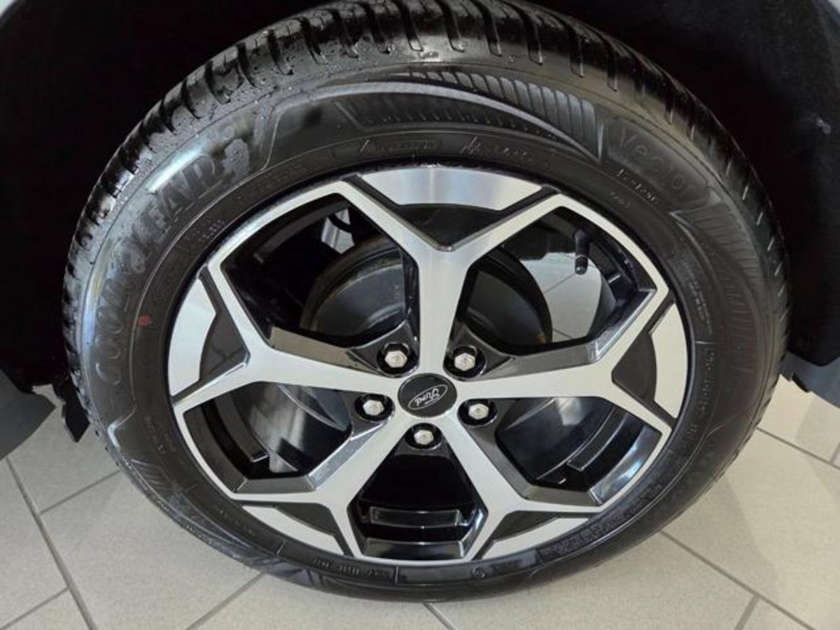 Ford Puma 1.0 EcoBoost Hybrid 125 CV S&S aut. ST-Line X (11)