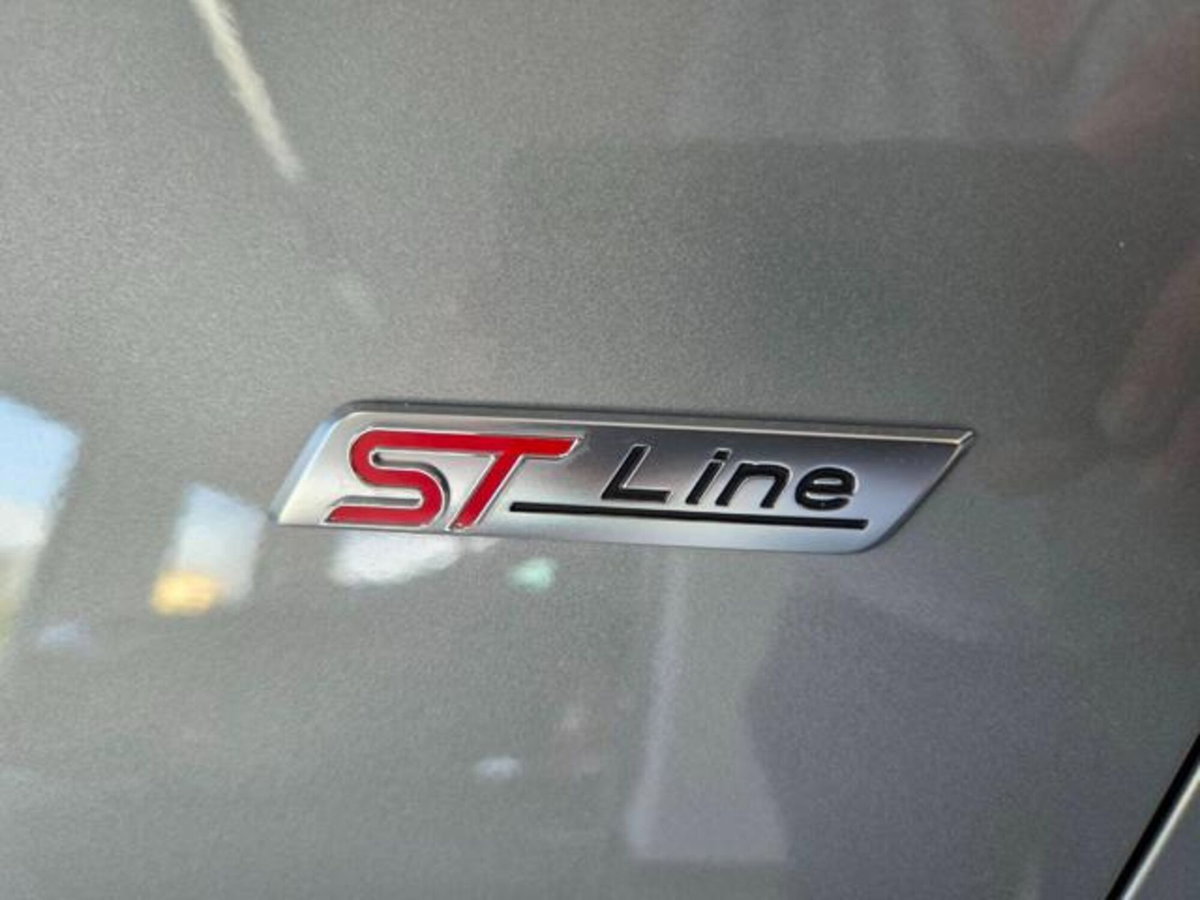 Ford Puma 1.0 EcoBoost Hybrid 125 CV S&S aut. ST-Line X (6)
