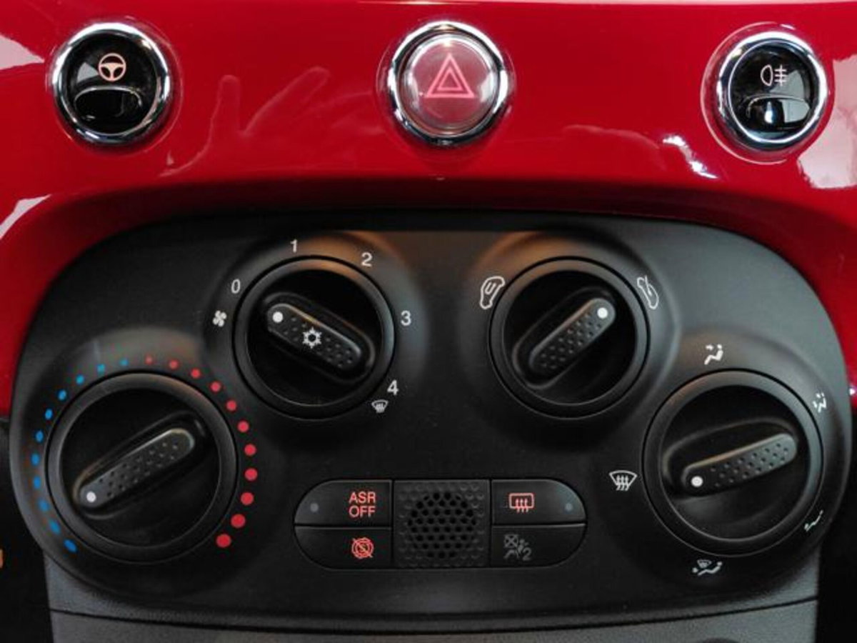 Fiat 500 1.0 Hybrid Connect (19)