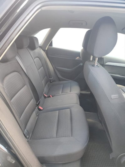 Audi Q3 2.0 TDI quattro Business (8)