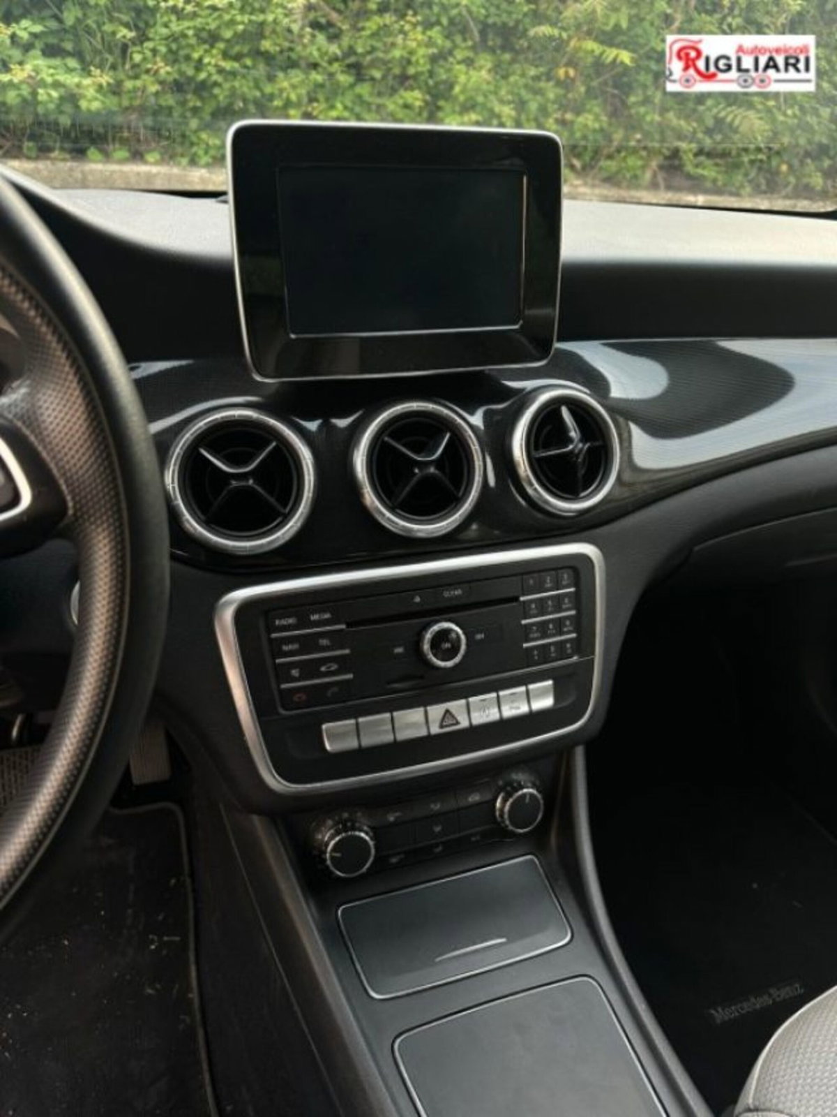 Mercedes-Benz CLA 180 d Automatic Executive (11)