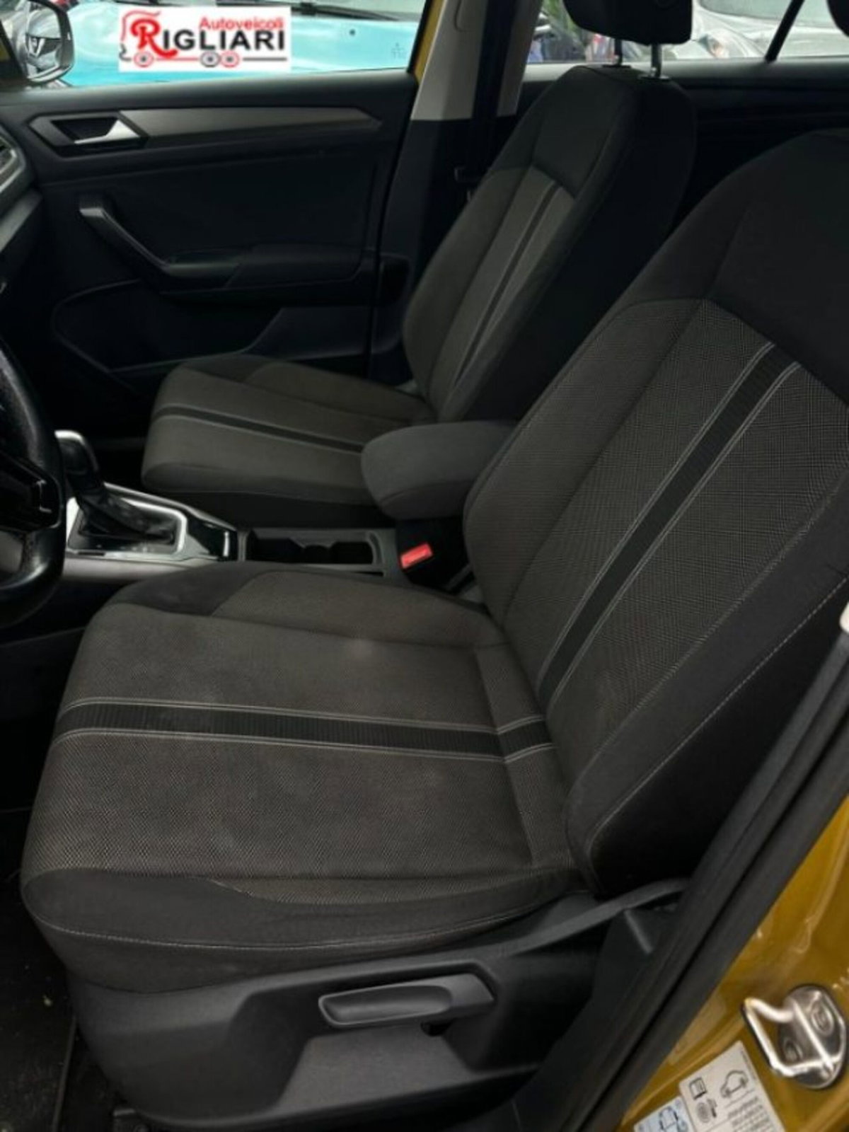 Volkswagen T-Roc 2.0 TDI SCR 150 CV DSG Business BlueMotion Technology (14)
