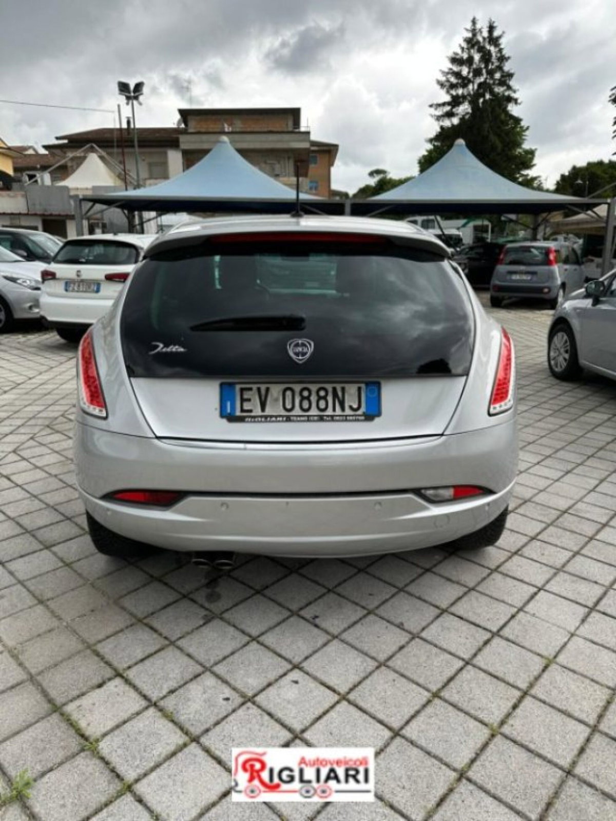 Lancia Delta 1.6 MJT DPF Business (2)