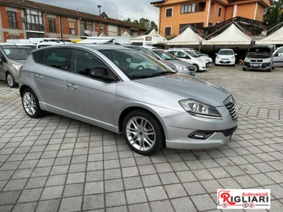 Lancia Delta 1.6 MJT DPF Business (6)