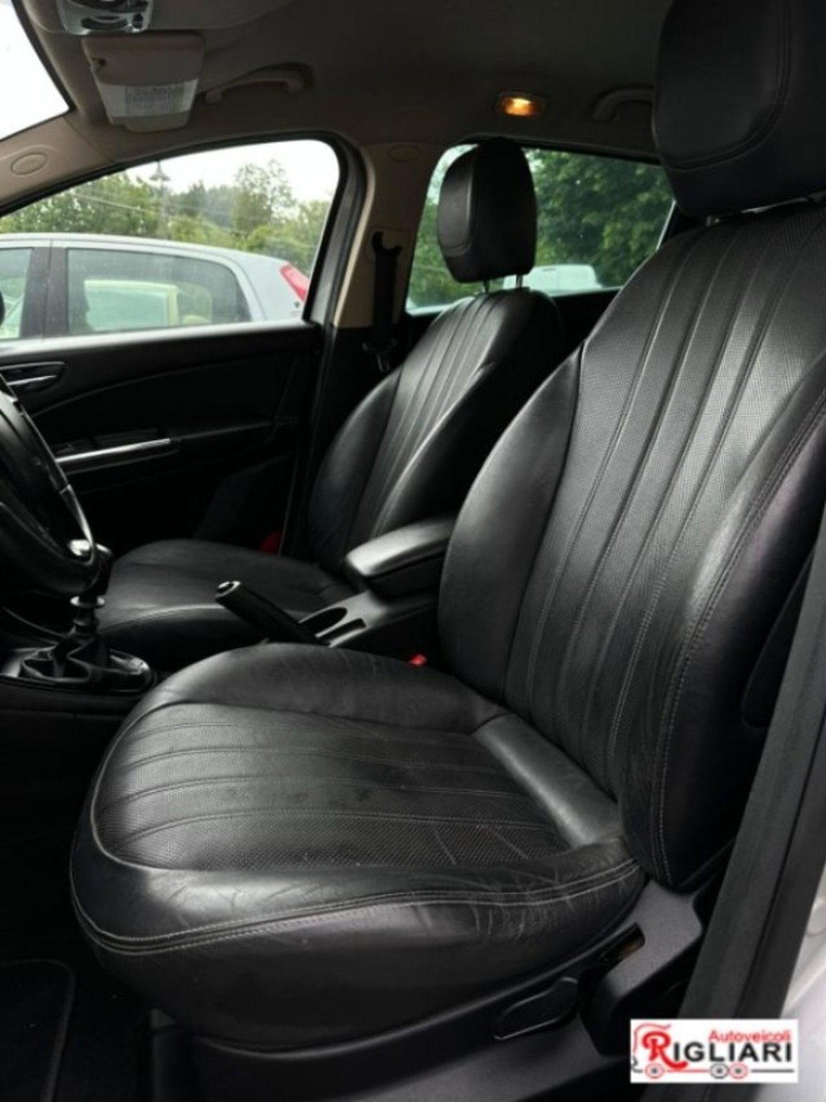 Lancia Delta 1.6 MJT DPF Business (9)