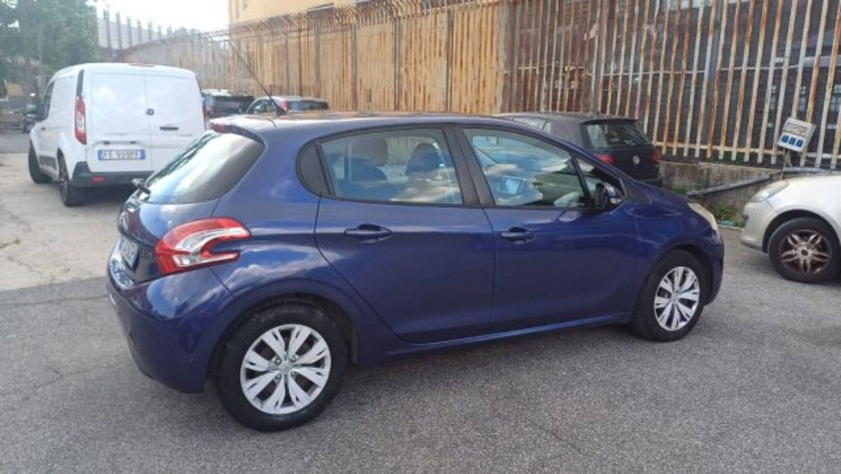 Peugeot 208 HDi 68 CV 5 porte Allure (3)