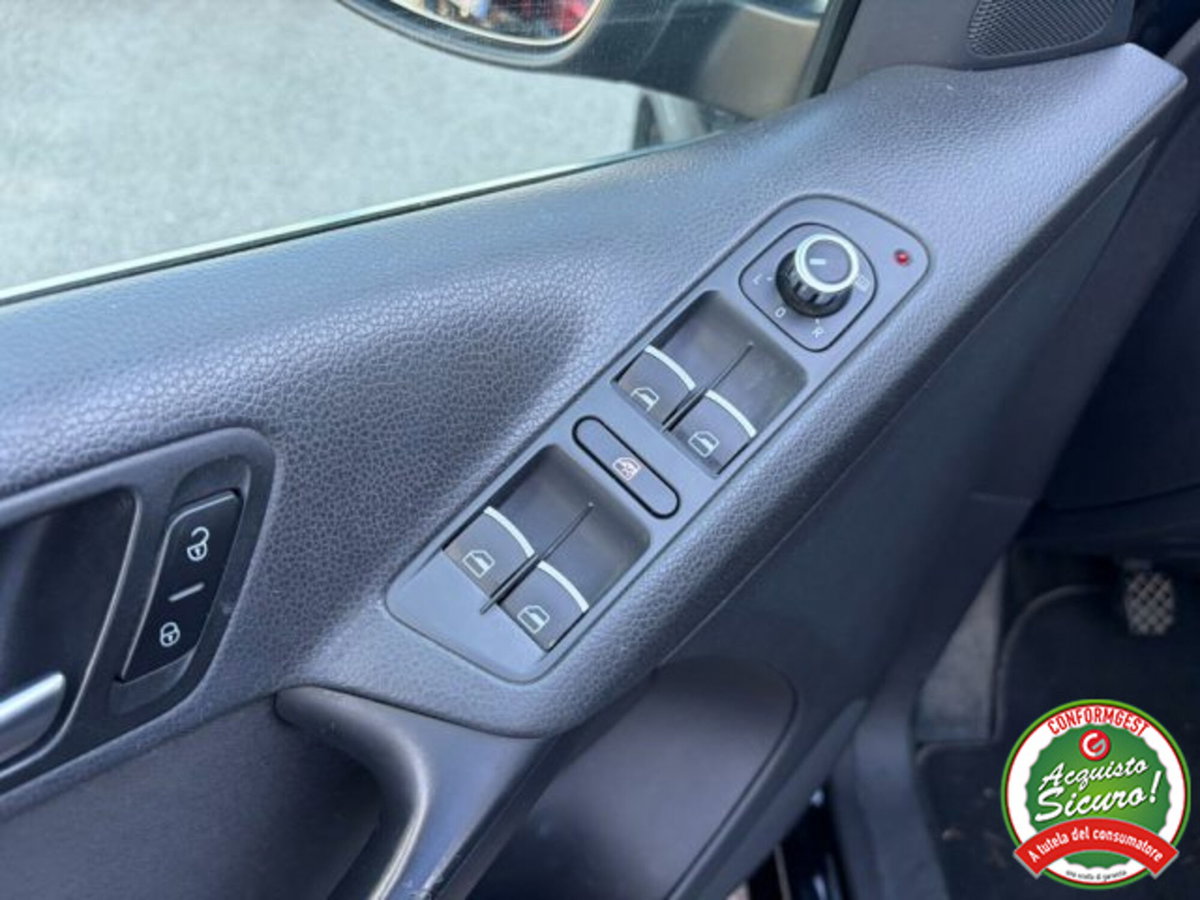 Volkswagen Tiguan 2.0 TDI DPF 4MOTION DSG Sport & Style (13)