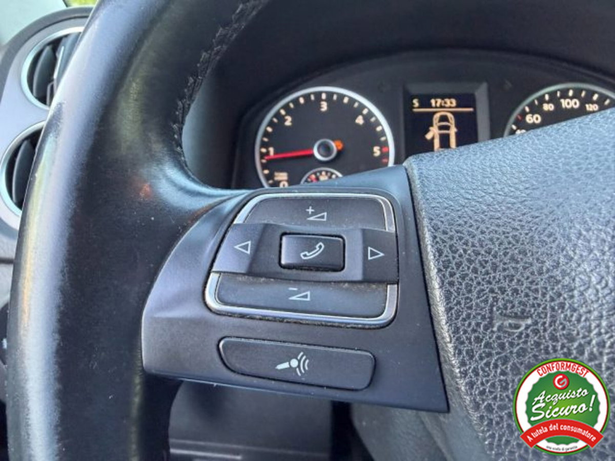 Volkswagen Tiguan 2.0 TDI DPF 4MOTION DSG Sport & Style (18)