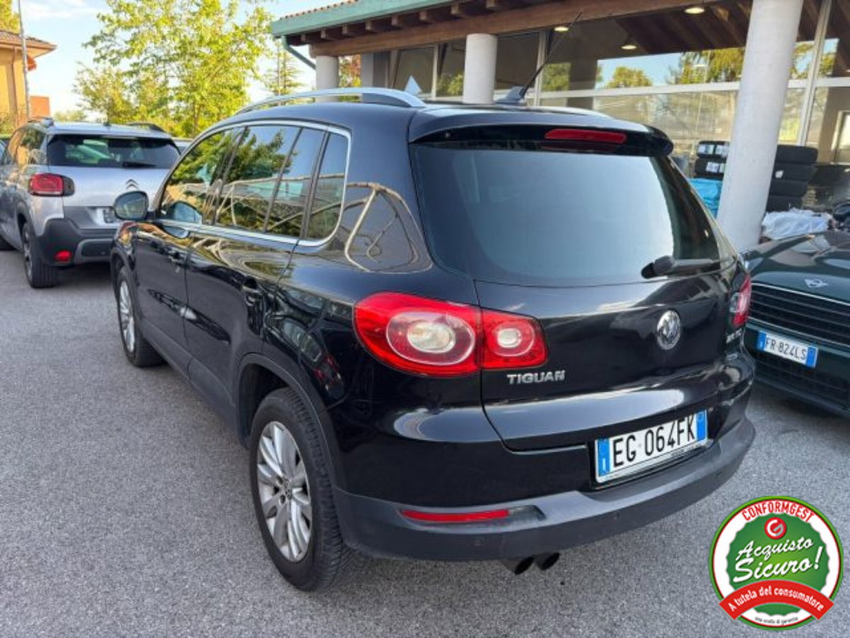 Volkswagen Tiguan 2.0 TDI DPF 4MOTION DSG Sport & Style (4)