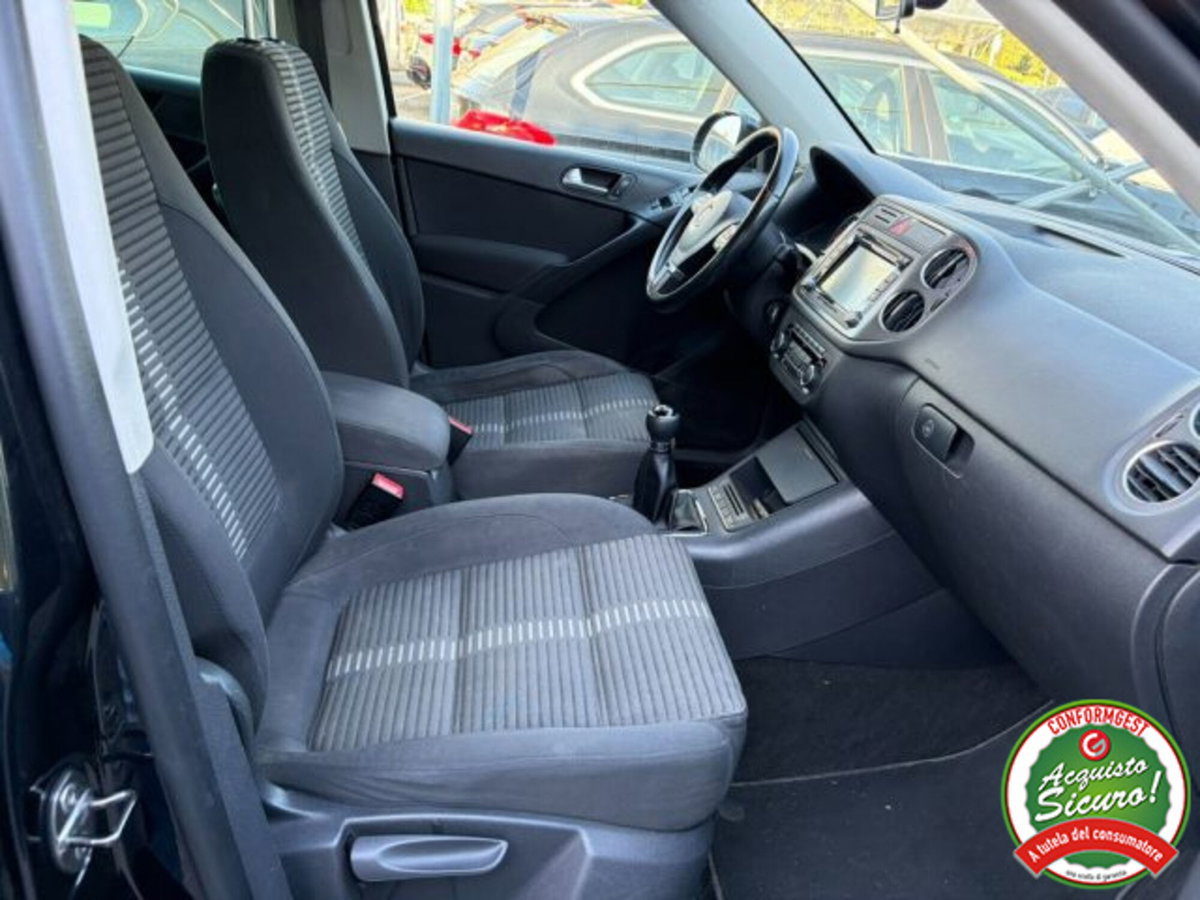 Volkswagen Tiguan 2.0 TDI DPF 4MOTION DSG Sport & Style (8)