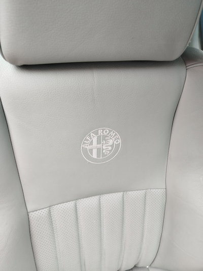 Alfa Romeo 166 2.4 JTD cat Distinctive (7)