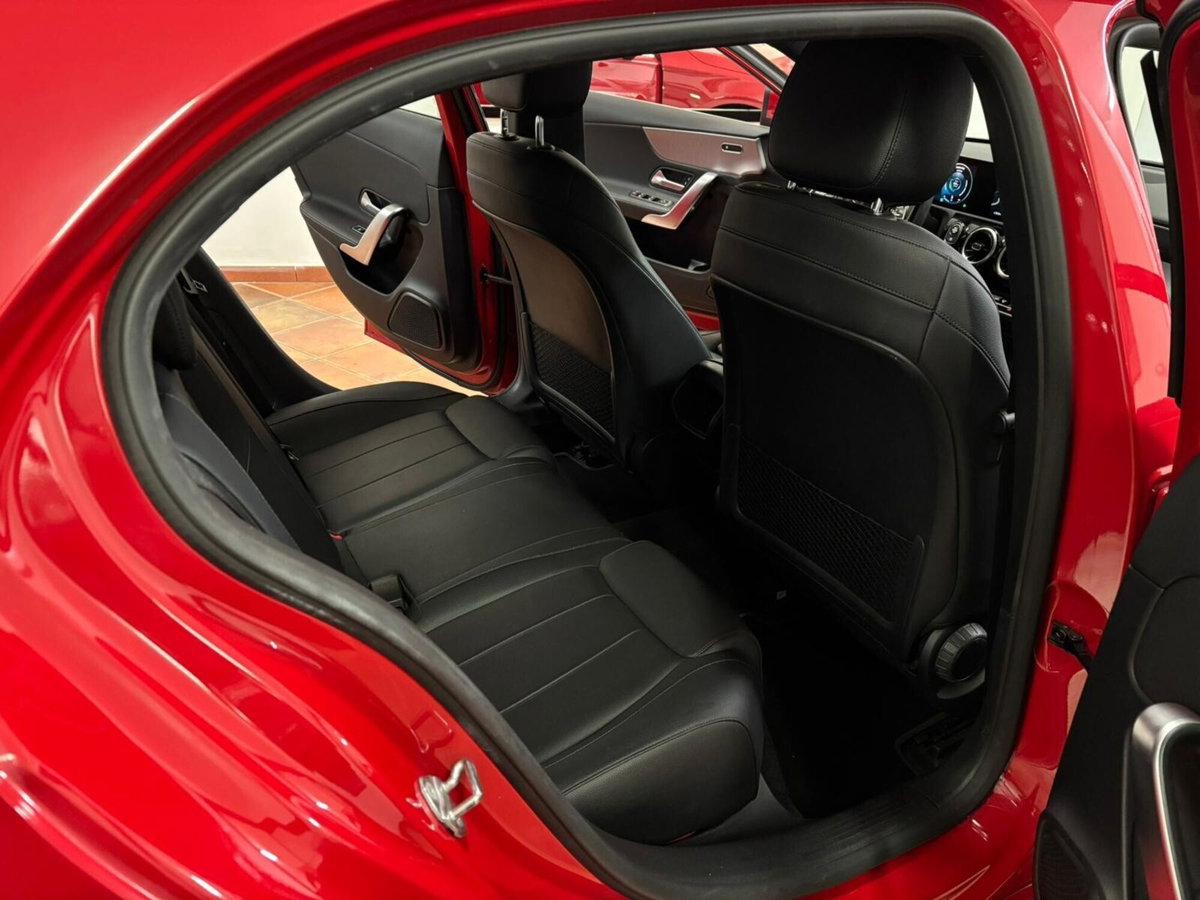 Mercedes-Benz Classe A 180 Sport (17)