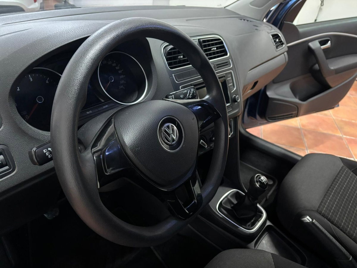 Volkswagen Polo 1.4 TDI 5p. Trendline (13)