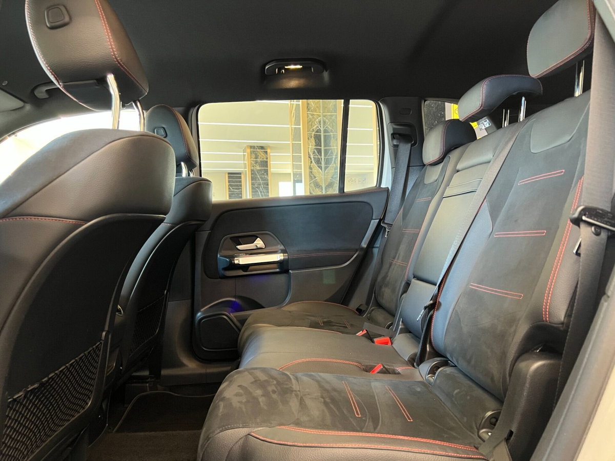 Mercedes-Benz GLB 200 d Automatic Premium (11)